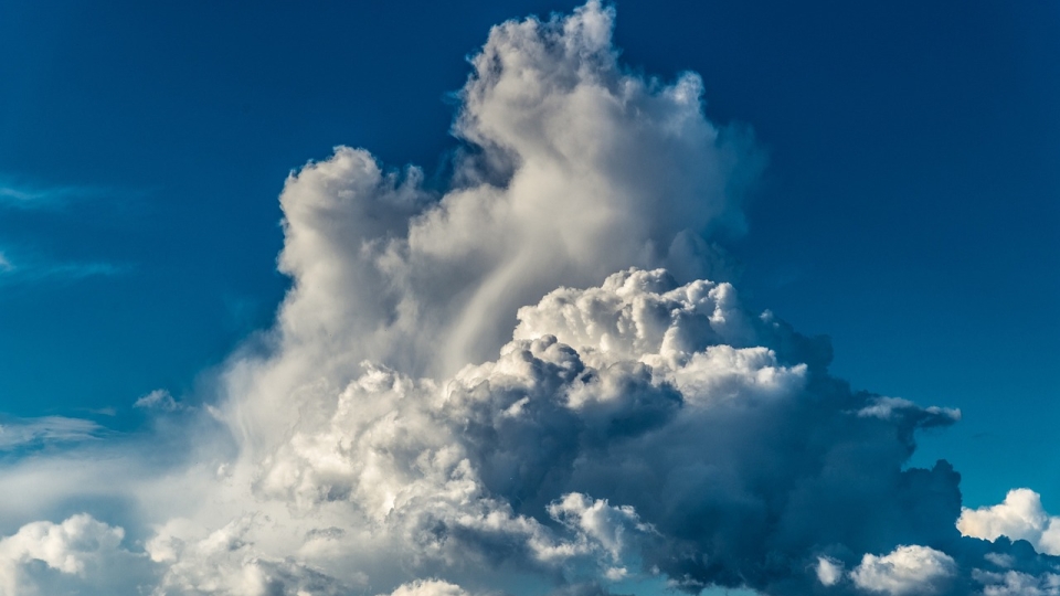 Leaseweb challenges cloud hyperscalers on price
