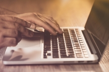 HP and Lenovo lead the sales of hardware units in Q1 2021.