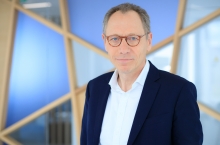 Expleo and DataWhys have partnered to target several vertical industries with AI and machine learning based systems.